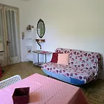 아파트 Dog-friendly, Panoramic Pool And Park On 3 Pilzone